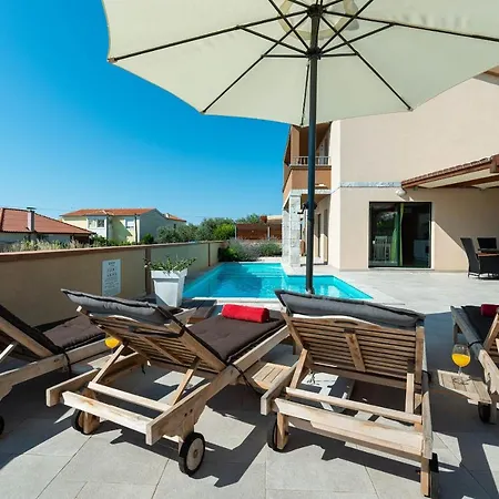 Luscinia Villa Privlaka (Zadar)