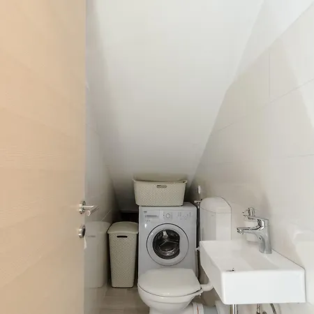 Luscinia Privlaka (Zadar)